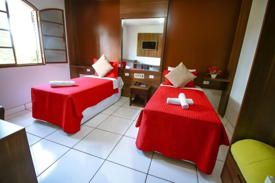 Piloes Palace Hotel Mineiros Extérieur photo